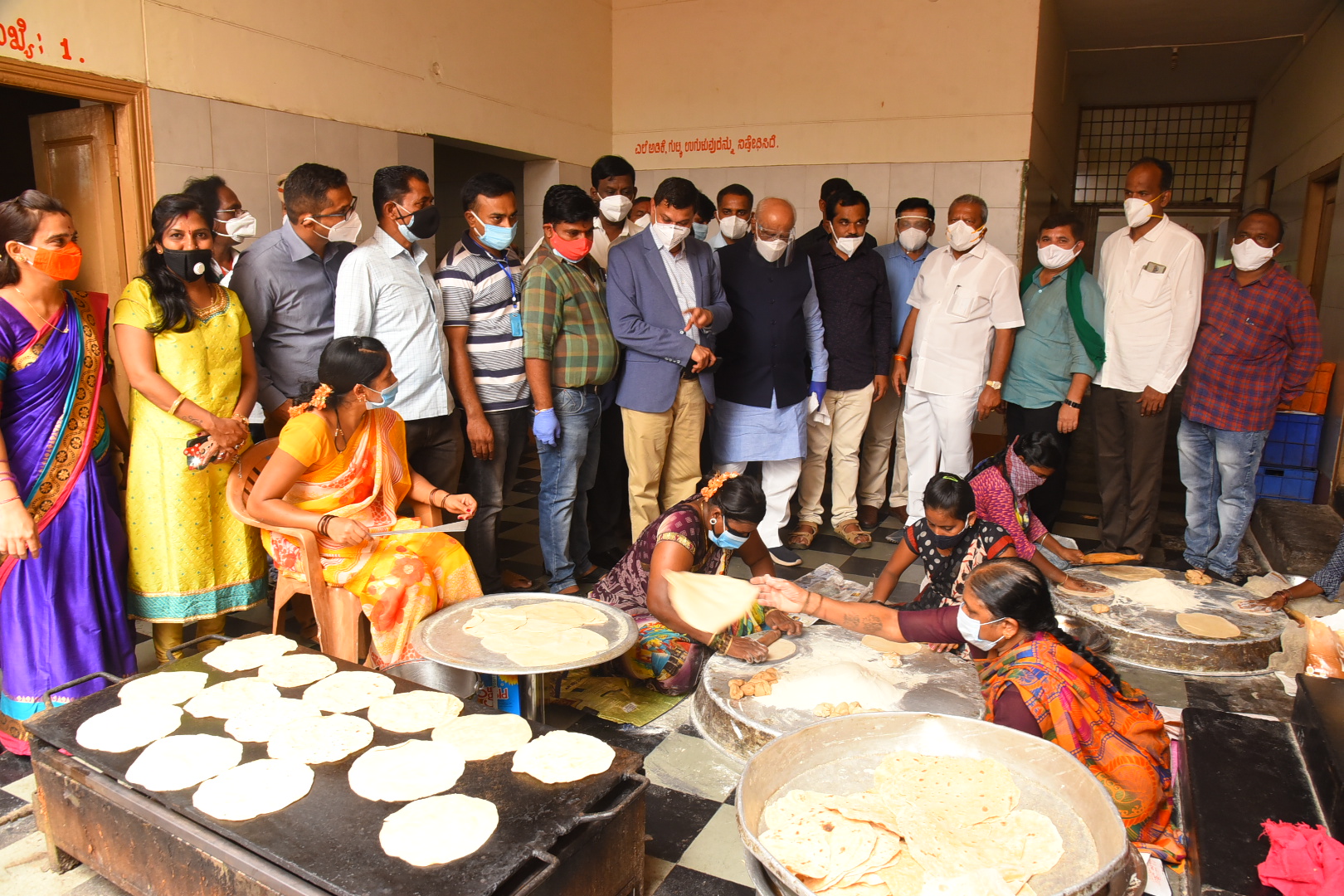 BA BASAVARAJ DAVANAGERE SEVA SAMSTHE FOOD MAKING CENTRE VISIT
