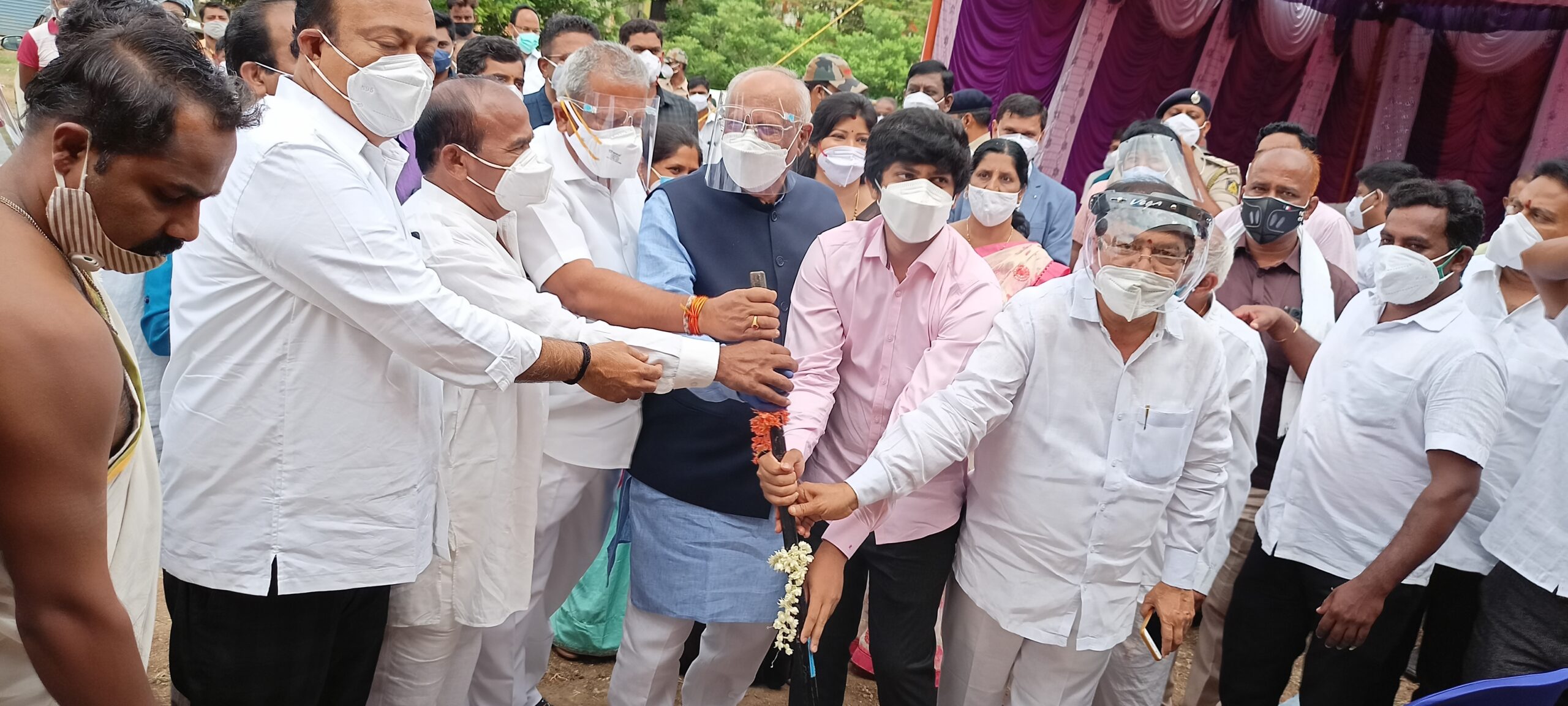 GM TRUST OXYGEN PLANT HARIHAR BHUMIPOOJA