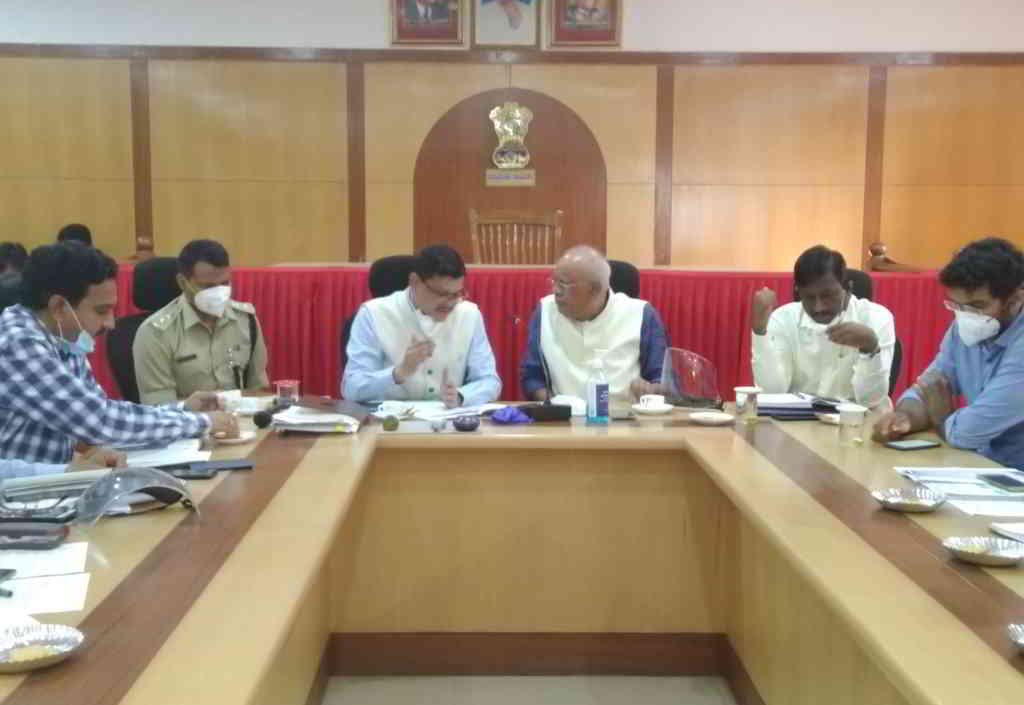 dc mp meeting with children doctors