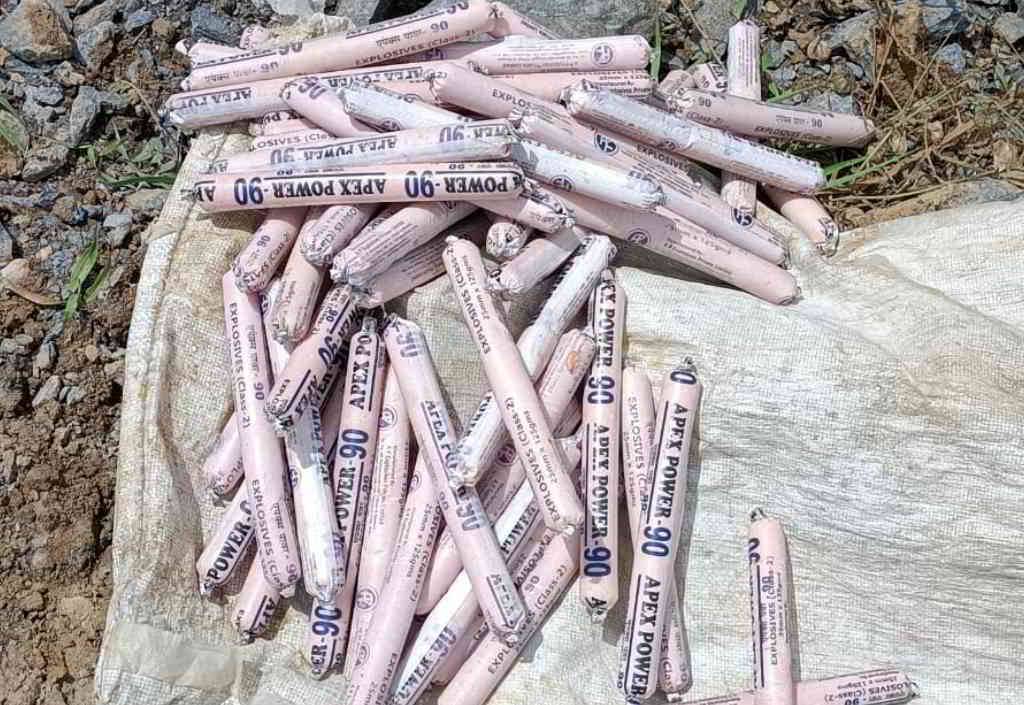 explosive seized by easyern igp police team