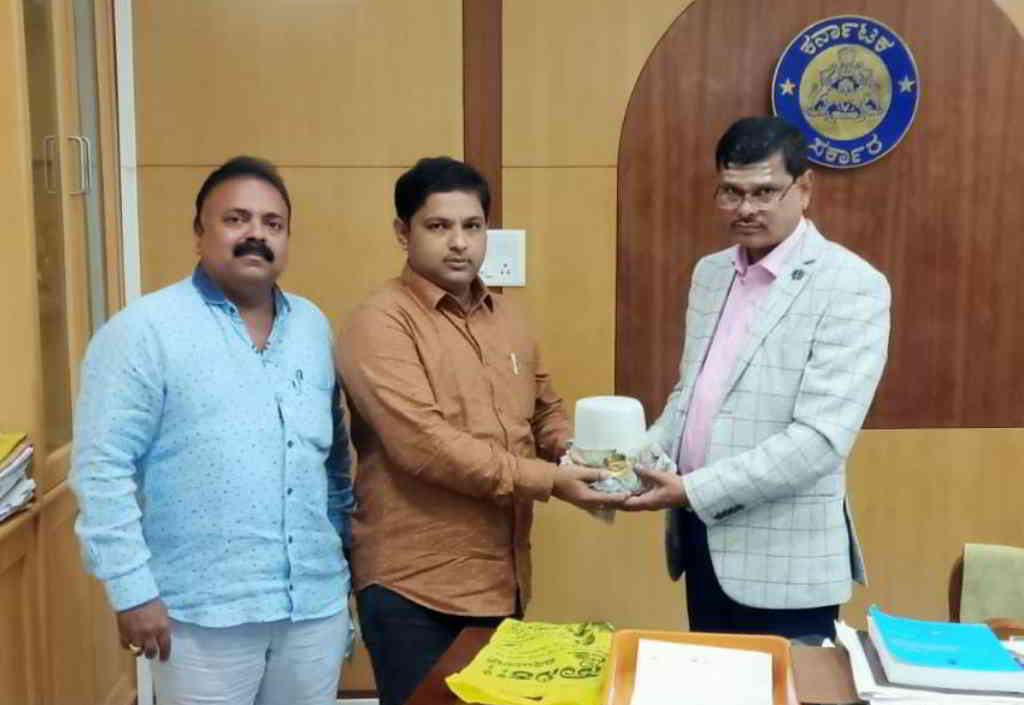 dc gets sri shaila vibuthi