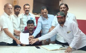 Davangere Janata, Bazar elected Ganganakatte Guruswami as new president.