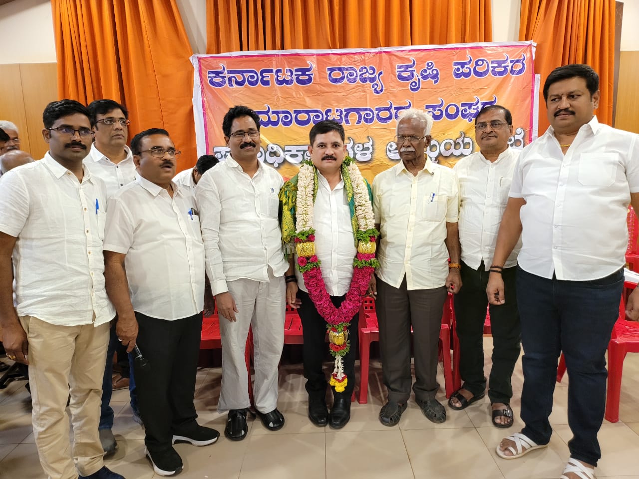 Establishment of Karnataka State Agricultural Implements Dealers Association: Nagaraj Lokikere was elected unopposed as the state president