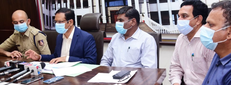 Mask retention is mandatory, DC instructs to get booster dose vaccine