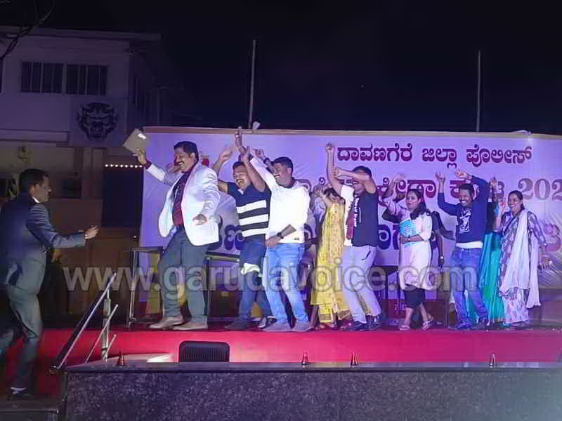 'Police who raped in the world of love'.! Game in the morning - entertainment at night!