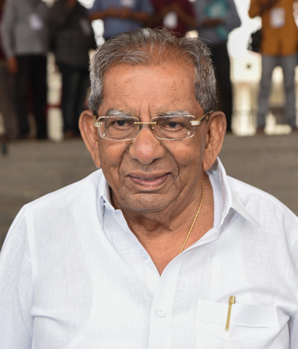 shamanuru shivashankarappa chairman