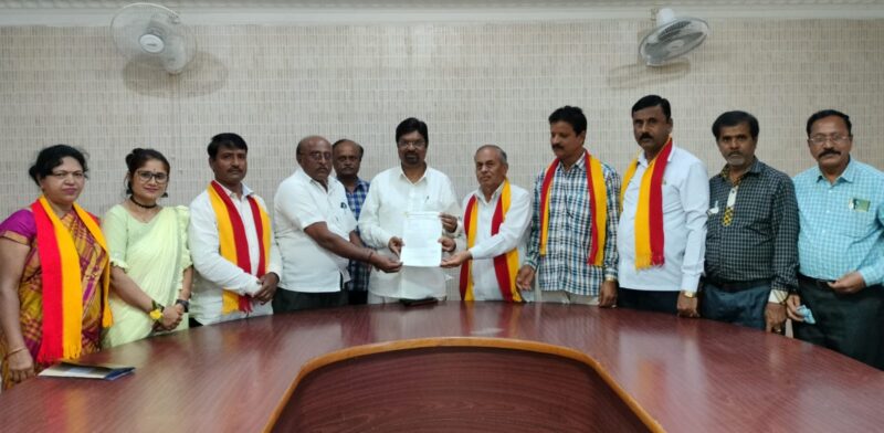 Request for organization of Vishwa Kannada Sahitya Sammelan in Davangere - B Vamadevappa.