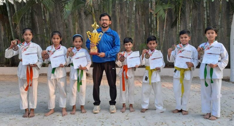 Prize in First International Open Karate (19)