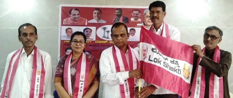 Ramakrishna Hegde created an alternative power to the Congress in the country