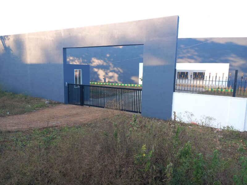 The time has come for the inauguration of the science center. The officials of the construction center rioted for DC Gutari.!