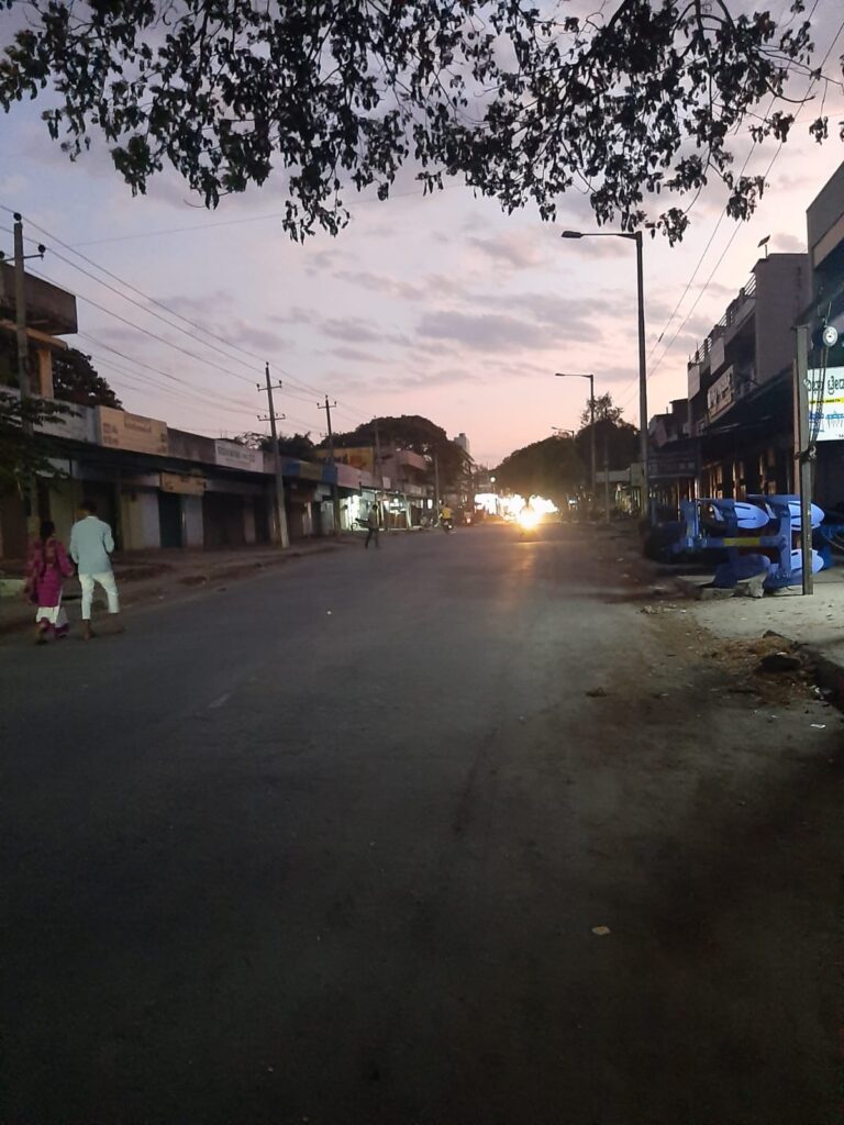 ಸಾರ್ವಜನಿಕರಿಗೆ ಬೀದಿ ದೀಪದ ವ್ಯವಸ್ಥೆ ನೀಡಲಾಗದ ಸ್ಥಿತಿಯಲ್ಲಿದೆಯೇ ನಗರಪಾಲಿಕೆ - ಕೆ.ಎಲ್.ಹರೀಶ್ ಬಸಾಪುರ.
