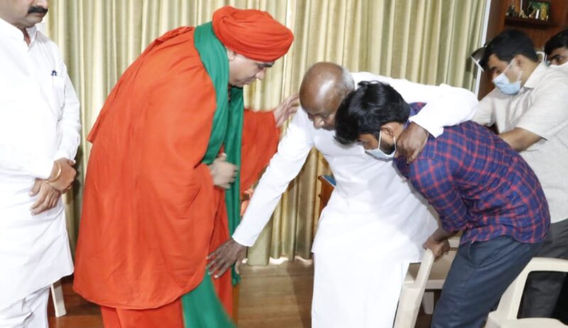 Panchmasali struggle: Mr. met HD Deve Gowda, former prime minister agreed to the struggle strategy