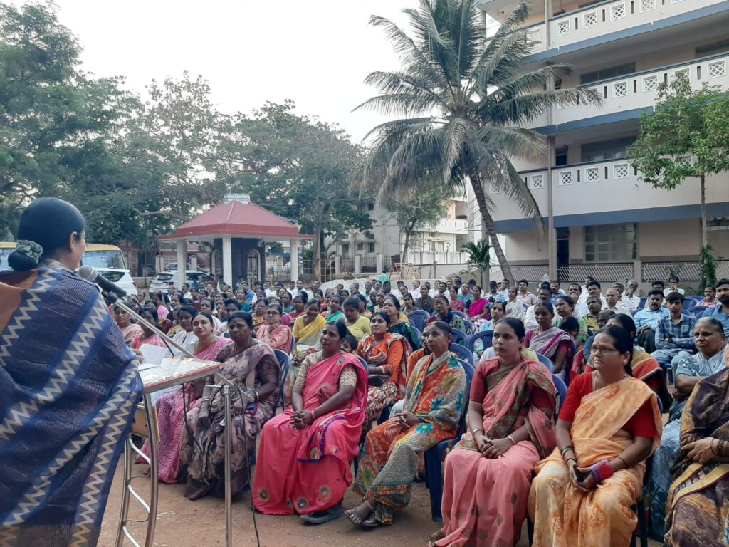 ಡಾ. ಪ್ರಭಾ ಮಲ್ಲಿಕಾರ್ಜುನ್ ಬೇಸರ.