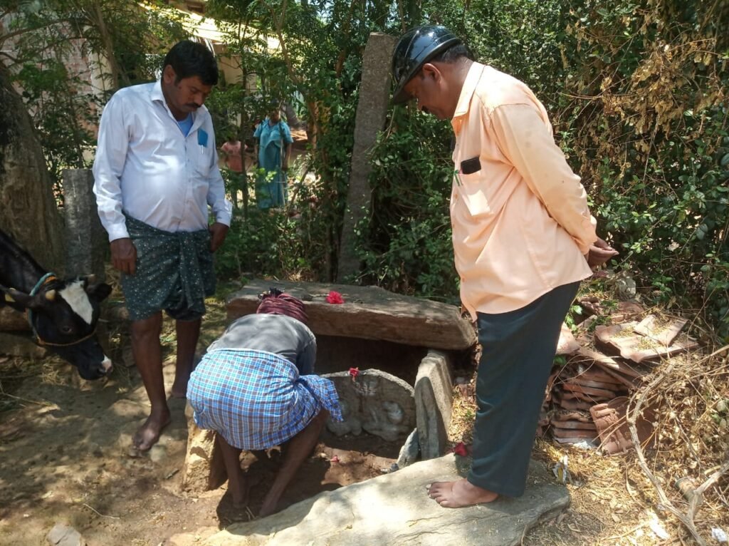 ಕೋಡಿಹಳ್ಳಿ ವೀರ ಮಹಾಸತಿ ಕಲ್ಲು ಸ್ವಚ್ಛ ಗೊಳಿಸಿ ವಿಶ್ವ ಪಾರಂಪರಿಕ ದಿನಾಚರಣೆ