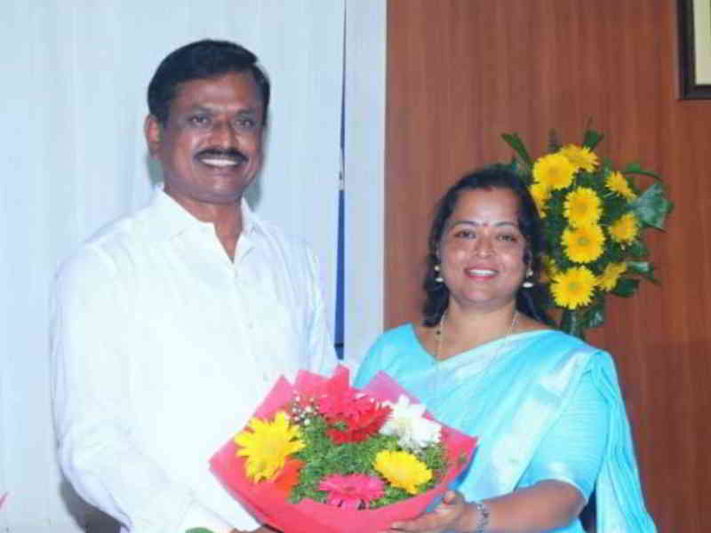 ದಾವಣಗೆರೆ ದಕ್ಷಿಣ ಕ್ಷೇತ್ರದ ಬಿಜೆಪಿಯಿಂದ ಸ್ಪರ್ಧಿಸಲು ಮನವಿ ಸಲ್ಲಿಸಿದ ಮಾಜಿ ಮೇಯರ್ ಉಮಾ ಪ್ರಕಾಶ್