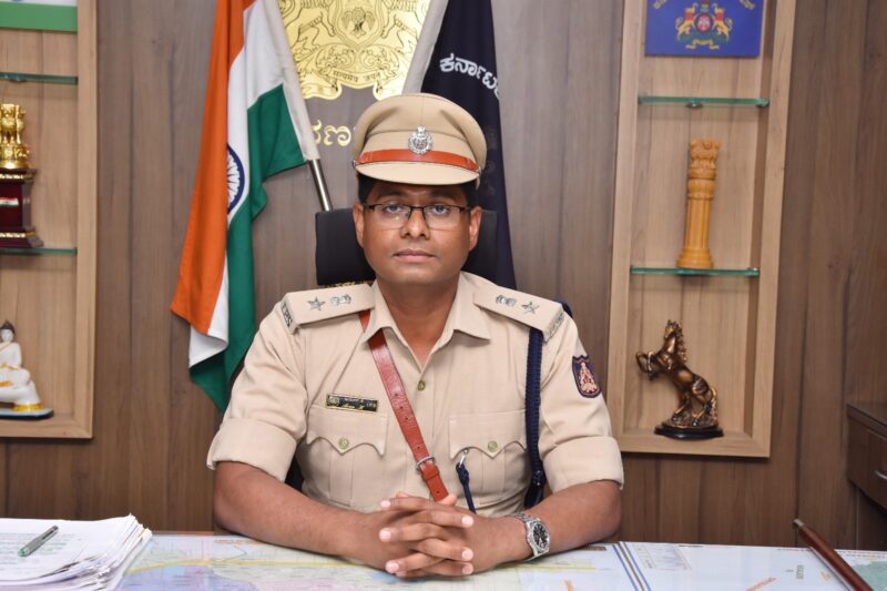 ಚುನಾವಣಾ ಸಂಬಂಧ ಖಾಕಿ ಪಡೆಗೆ ಖಡಕ್ ಸೂಚನೆ ನೀಡಿದ ಡಾ.ಕೆ.ಅರುಣ್ ಬೆಣ್ಣೆ ನಗರಿ ರಾತ್ರಿ 10ರ ನಂತರ ಸ್ಥಬ್ದ