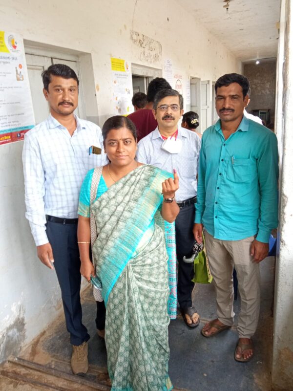 ಸೋಷಲಿಸ್ಟ್ ಯುನಿಟಿ ಸೆಂಟರ್ ಆಫ್ ಇಂಡಿಯಾ SUCI ಅಭ್ಯರ್ಥಿ ಮತ ಚಲಾವಣೆ