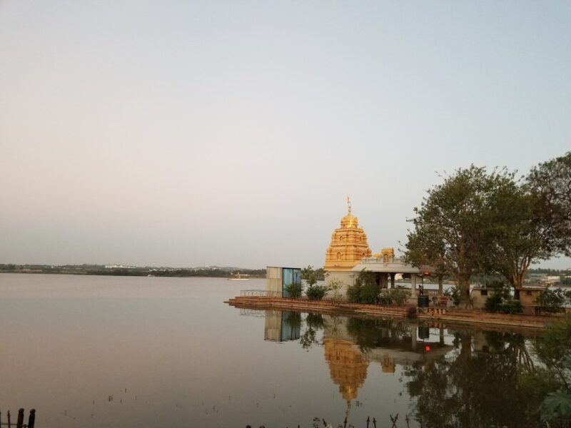 HISTORICAL PLACE :ತುಂಬಿ ಹರಿಯುತ್ತಿದೆ ಉಣಕಲ್ ಕೆರೆ