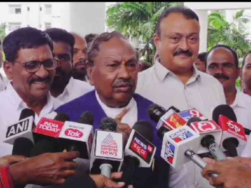 ದಾವಣಗೆರೆಯಲ್ಲಿ ಮಾಜಿ ಡಿಸಿಎಂ ಕೆ.ಎಸ್ ಈಶ್ವರಪ್ಪ ಸ್ಪೋಟಕ ಹೇಳಿಕೆ