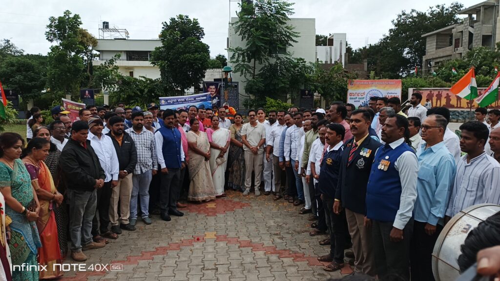 Soldier ದೇಶ ಮತ್ತು ಯೋಧರ ವಿಚಾರದಲ್ಲಿ ರಾಜಕೀಯ ಸಲ್ಲ: ದಿನೇಶ್ ಕೆ ಶೆಟ್ಟಿ